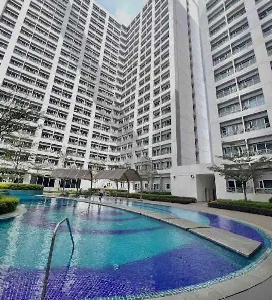 Luxury For Less Next To Bgc And Makati Cbd Apartment Manila